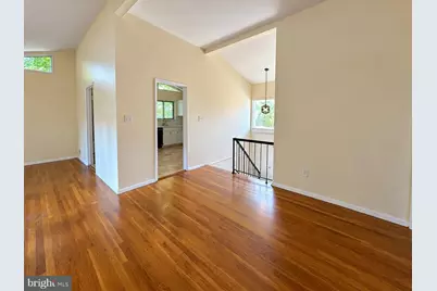 7818 Glenister Drive, Springfield, VA 22152 - Photo 4