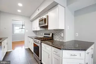 5117 Overlook Park, Annandale, VA 22003 - Photo 6