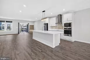 4053 Legato Rd, Fairfax, VA 22033 - Photo 8