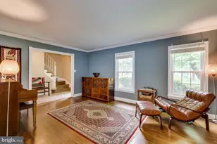 1816 Midlothian Ct, Vienna, VA 22182 - Photo 2