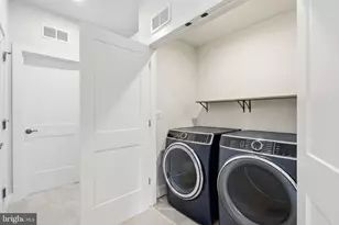 2389 Liberty Loop, Herndon, VA 20171 - Photo 34