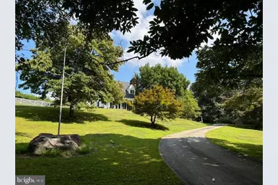 10024 Colvin Run Road, Great Falls, VA 22066 - Photo 2
