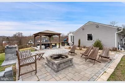 10022 Colvin Run, Great Falls, VA 22066 - Photo 2