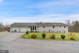 10022 Colvin Run, Great Falls, VA 22066 - Photo 4