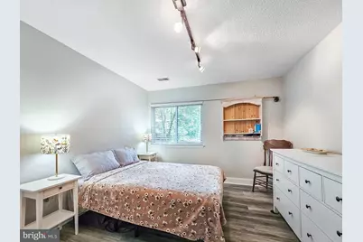1981 Villaridge Drive, Reston, VA 20191 - Photo 10