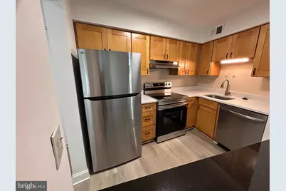 5802 Royal Ridge Drive #B, Springfield, VA 22152 - Photo 8