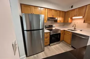 5802 Royal Ridge Dr, Springfield, VA 22152 - Photo 8