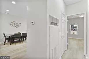 14317 Climbing Rose Way, Centreville, VA 20121 - Photo 6