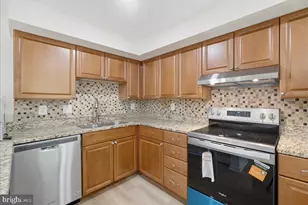 14142 Honey Hill Ct, Centreville, VA 20121 - Photo 8