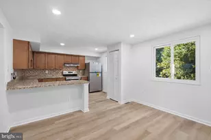 14142 Honey Hill Ct, Centreville, VA 20121 - Photo 10