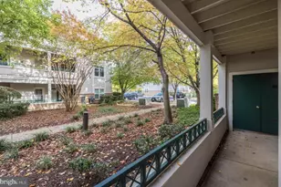 12004 Taliesin Pl, Reston, VA 20190 - Photo 4