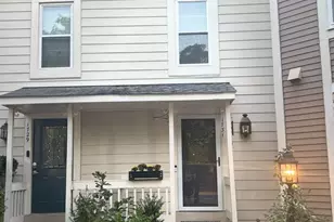 1731 Quietree Dr, Reston, VA 20194 - Photo 2