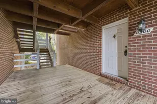 11200 Beaver Trail Ct, Reston, VA 20191 - Photo 2