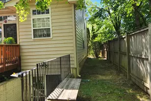 8941 Wynnefield Ct, Lorton, VA 22079 - Photo 4