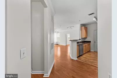 9486 Virginia Center Boulevard #218, Vienna, VA 22181 - Photo 12