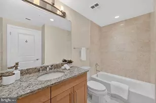 8220 Crestwood Heights Dr, McLean, VA 22102 - Photo 22
