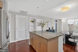 8220 Crestwood Heights Dr, McLean, VA 22102 - Photo 12