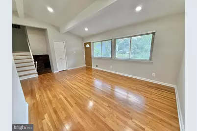 7700 Glenister Drive, Springfield, VA 22152 - Photo 4