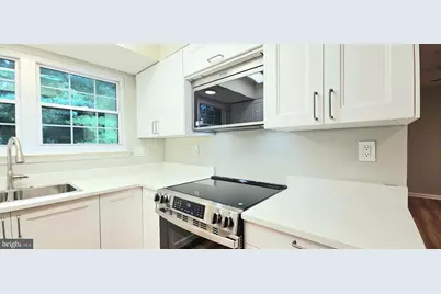 12103 Green Ledge Court #201, Fairfax, VA 22033 - Photo 14