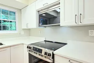 12103 Green Ledge Ct, Fairfax, VA 22033 - Photo 14