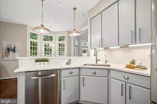 11410 Hollow Timber Way, Reston, VA 20194 - Photo 10