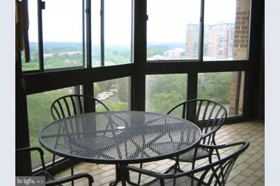 8380 Greensboro #718, McLean, VA 22102 - Photo 4