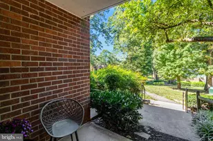 3310 Woodburn Village Dr, Annandale, VA 22003 - Photo 32
