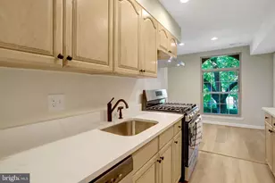 3310 Woodburn Village Dr, Annandale, VA 22003 - Photo 12
