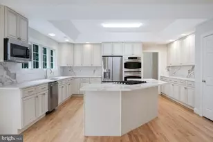 9395 Wolf Trap Creek Ct, Great Falls, VA 22066 - Photo 26