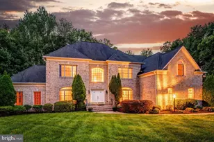9395 Wolf Trap Creek Ct, Great Falls, VA 22066 - Photo 76