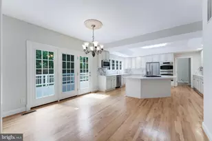 9395 Wolf Trap Creek Ct, Great Falls, VA 22066 - Photo 24