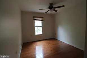 5706 Heritage Crossing Ct, Centreville, VA 20120 - Photo 10