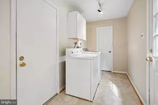 11151 Conestoga Ct, Oakton, VA 22124 - Photo 42