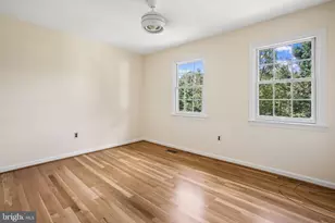 11151 Conestoga Ct, Oakton, VA 22124 - Photo 32