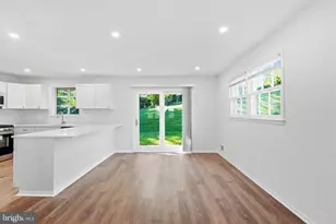 8009 Gosport Ln, Springfield, VA 22151 - Photo 4