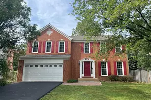 1511 Snowflake Ct, Herndon, VA 20170 - Photo 2