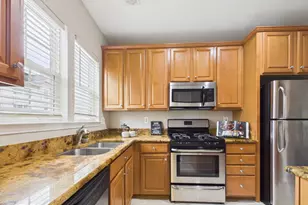11626A Cavalier Landing Ct, Fairfax, VA 22030 - Photo 14