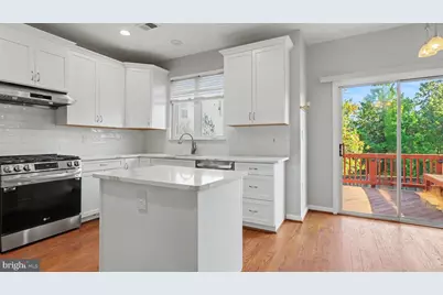 6239 Frosty Winter Court, Centreville, VA 20120 - Photo 4