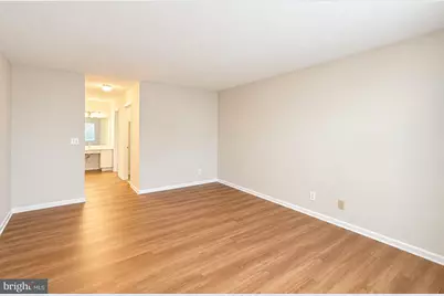 8380 Greensboro Drive #903, McLean, VA 22102 - Photo 12