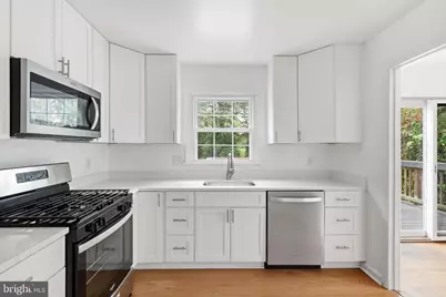 6408 Kroy Drive, Springfield, VA 22150 - Photo 8