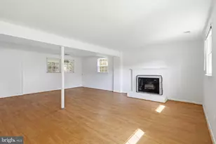 6408 Kroy Dr, Springfield, VA 22150 - Photo 14
