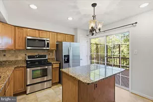 14523 Sully Lake Ct, Centreville, VA 20120 - Photo 14