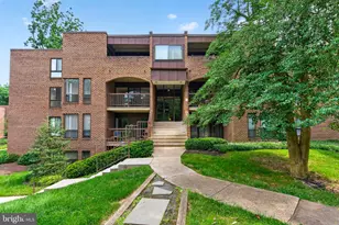 11232 Chestnut Grove Square, Reston, VA 20190 - Photo 1