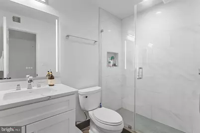 1725 Ascot Way #1725D, Reston, VA 20190 - Photo 8