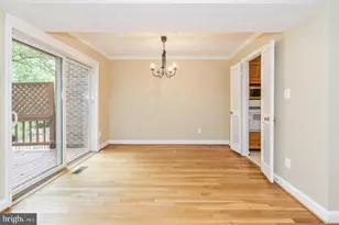 1860 Golf View Ct, Reston, VA 20190 - Photo 28