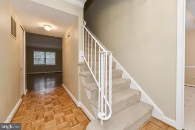 1860 Golf View Court, Reston, VA 20190 - Photo 4