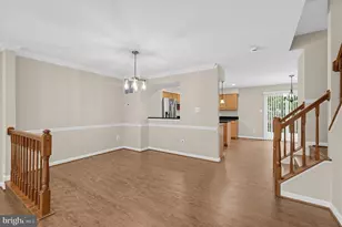 8893 Eagle Rock Ln, Springfield, VA 22153 - Photo 4