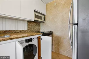 6800 Fleetwood Rd, McLean, VA 22101 - Photo 16