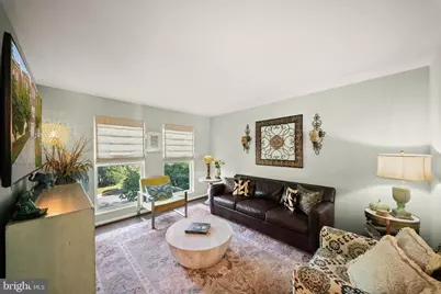 12091 Edgemere Circle, Reston, VA 20190 - Photo 20
