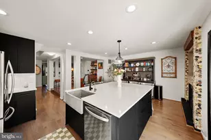 12091 Edgemere Cir, Reston, VA 20190 - Photo 10
